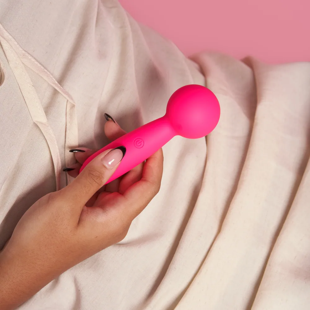 Lolly Mini Wand — travel pouch